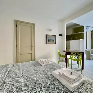 Modern Navigli Apartment